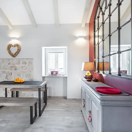 Jully Apartment With Swimming Pool Babino Polje Exterior photo